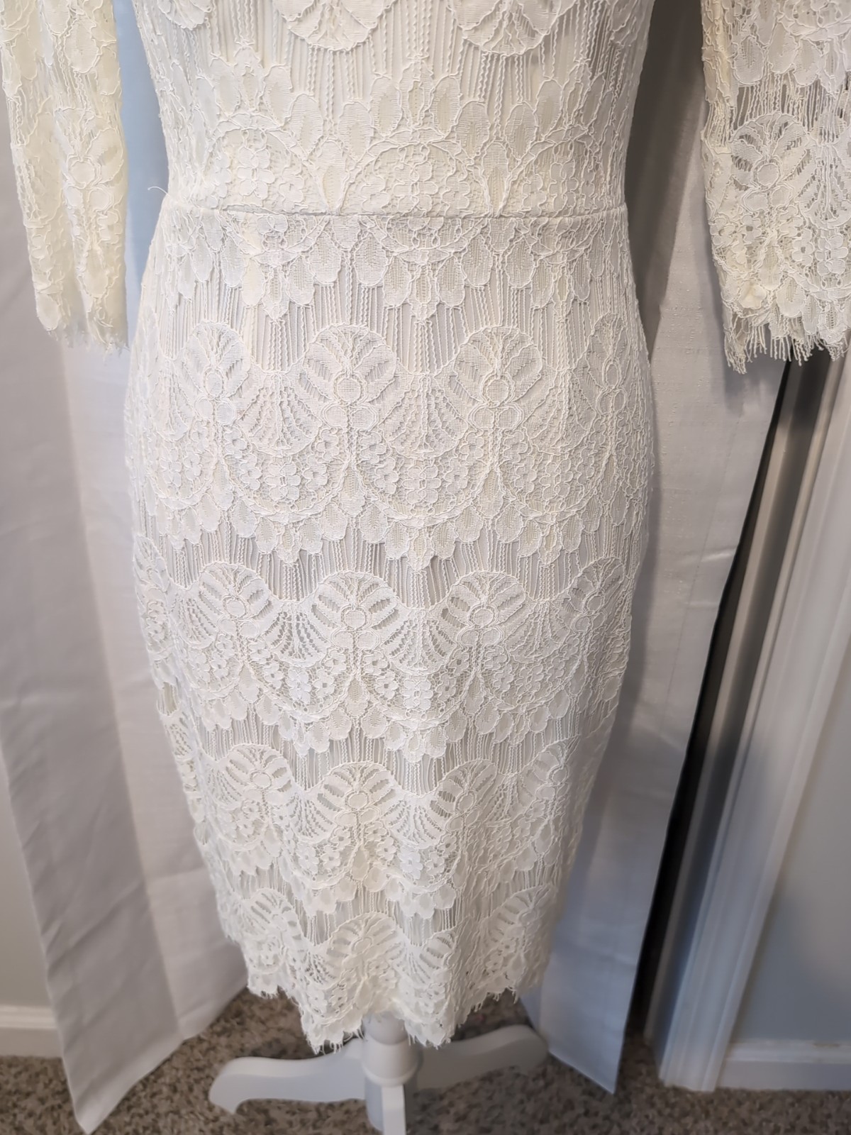 DB Studio David’s Bridal Short Lace Overlay Ivory Wedding Dress 3/4 Sleeve Sz 4