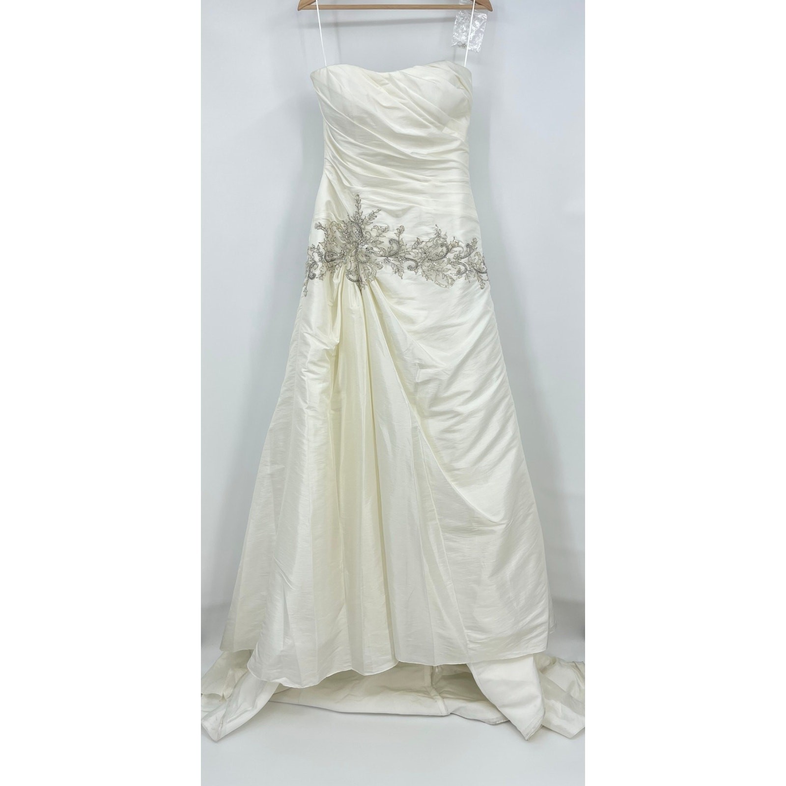 Casablanca Bridal | NWT Strapless Beaded Wedding Dress 1870 Size 12