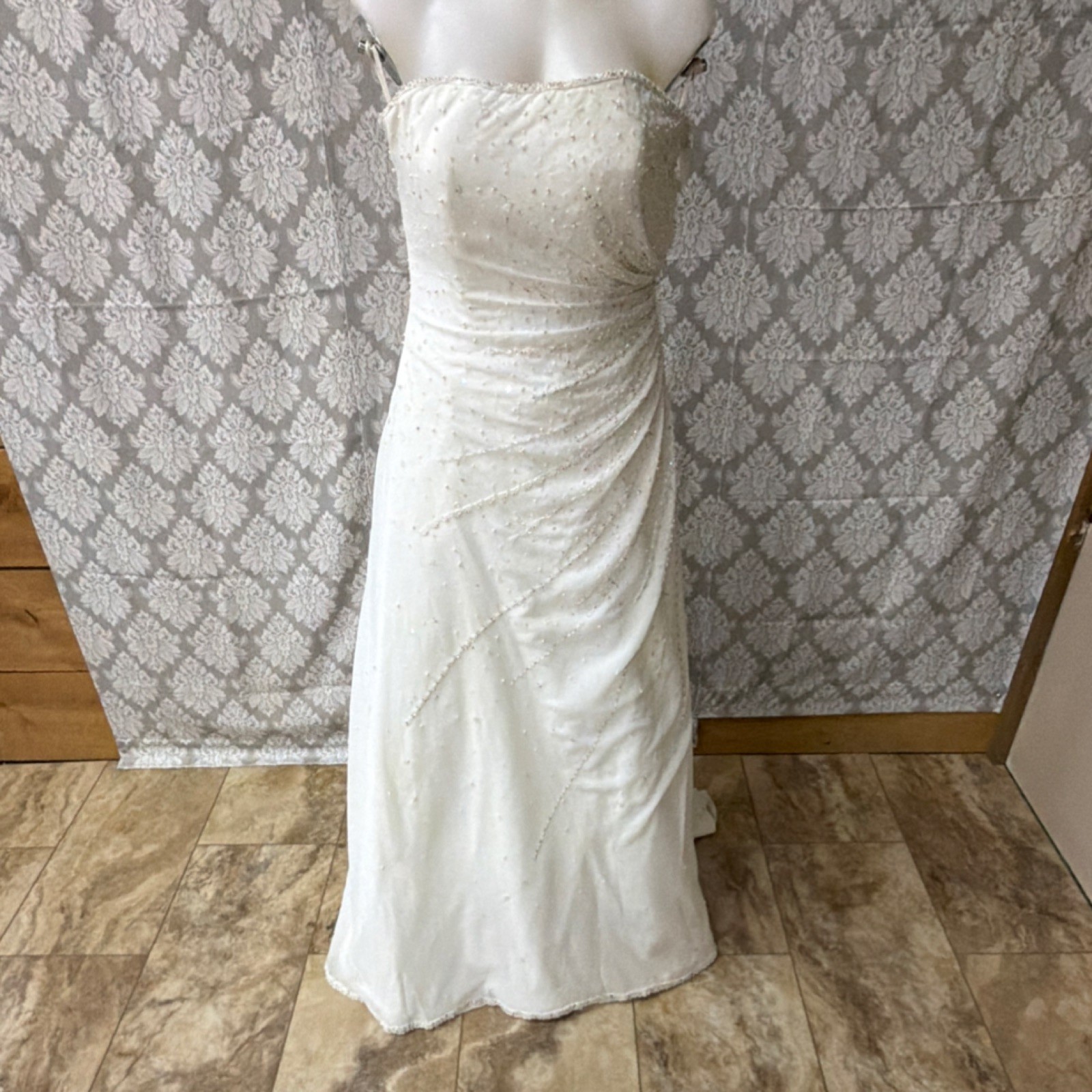White Beaded Strapless Full-Length Wedding Dress Buttons Back Size 14 Lot #5
