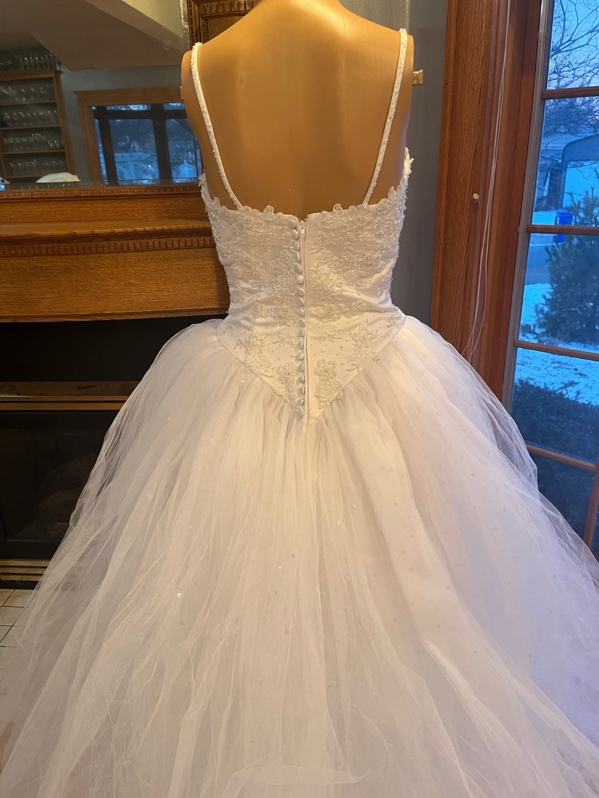 Venus 8181 White Beaded Lace Tulle Wedding Ball Gown Bridal Dress Size 6