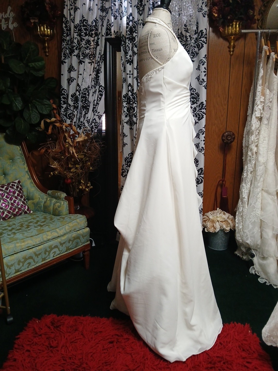 Mori Lee Ivory Chiffon Halter Neck With Beading Wedding Dress Size 12