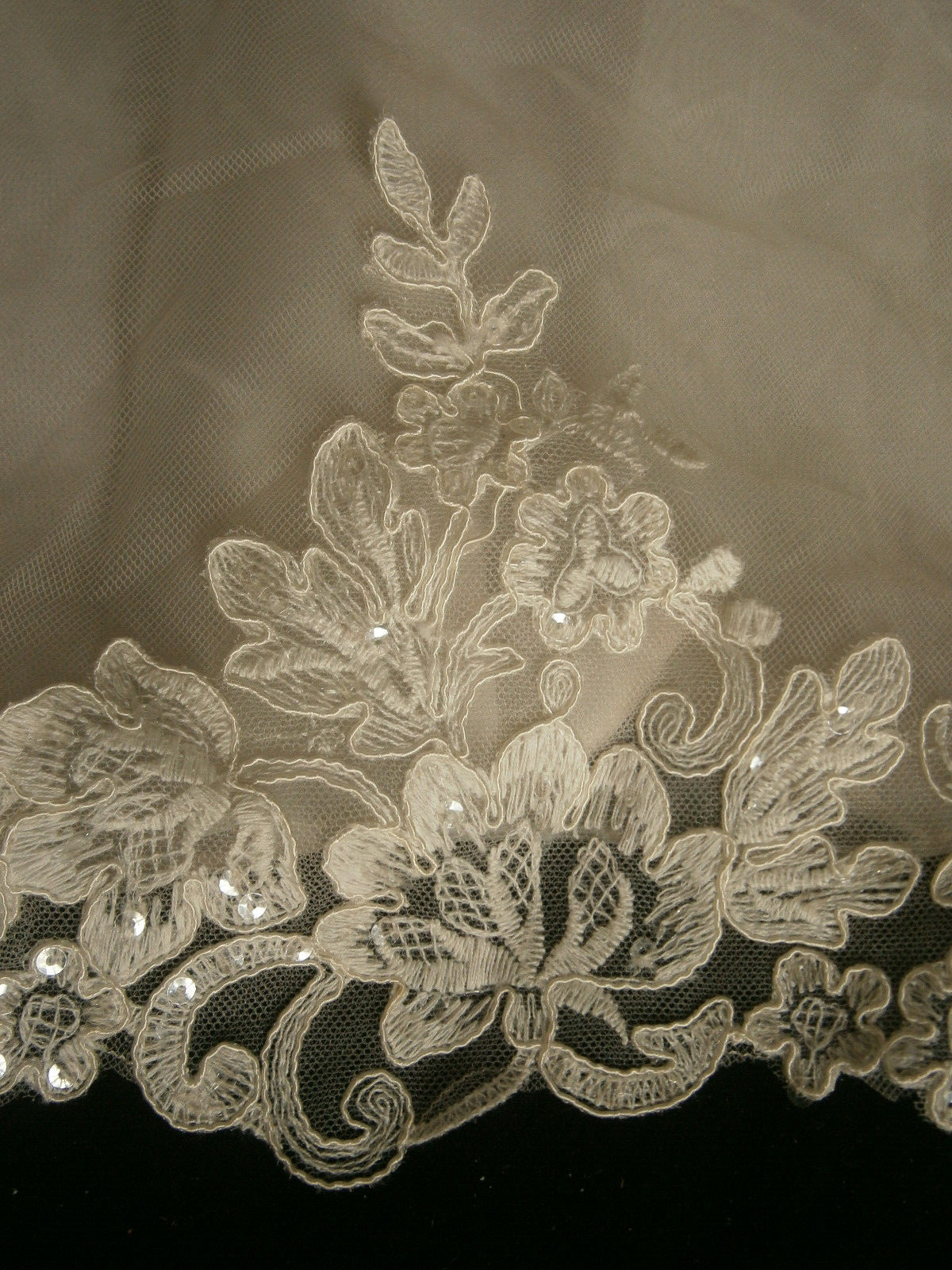 Essense of Australia D2002 Wedding Dress 12 Ivory Blush llusion Sparkle Sequins
