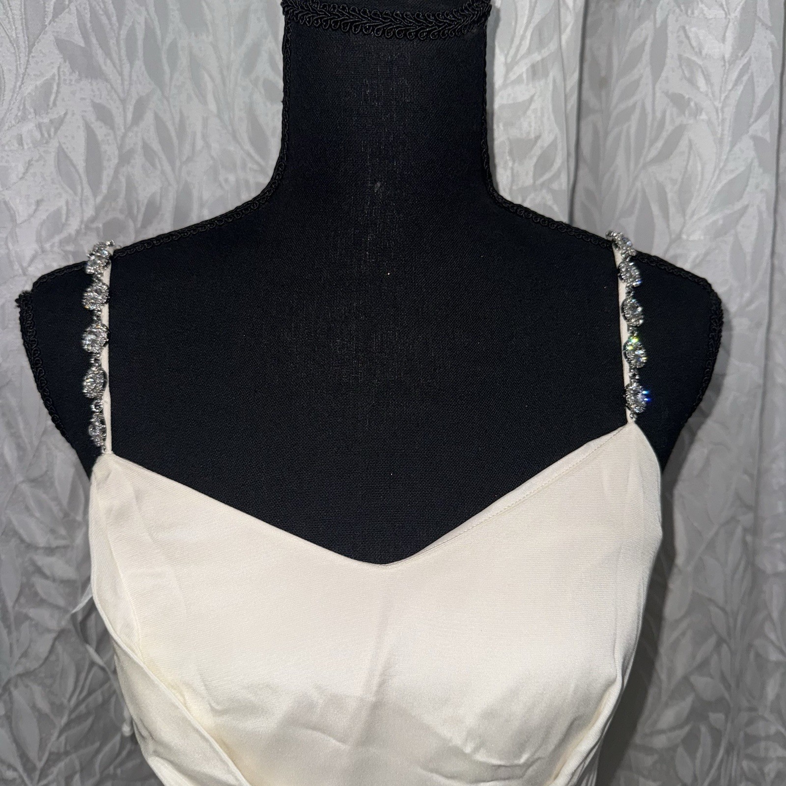 Ann Taylor Long Formal Wedding Bridal White Ivory With Silver Straps deess