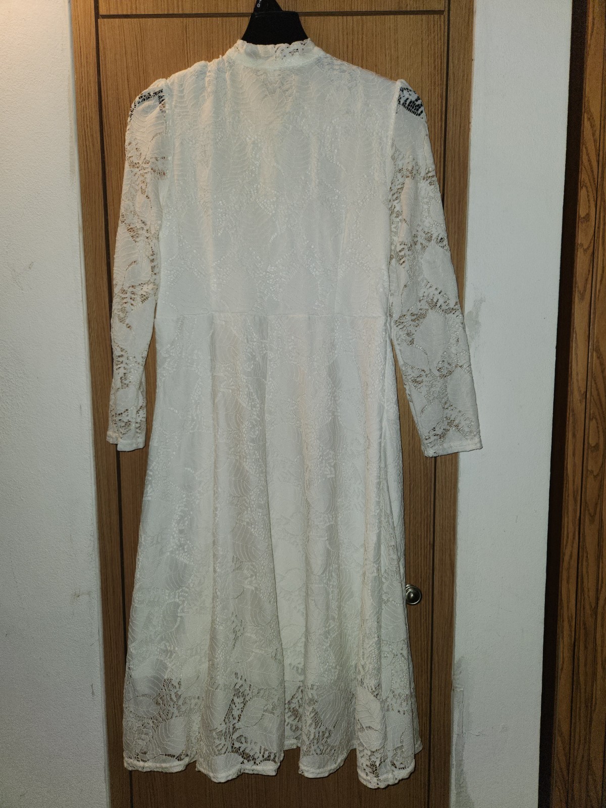 M White Lace Long Sleeve High Neck A-Line Midi Wedding Dress Size M