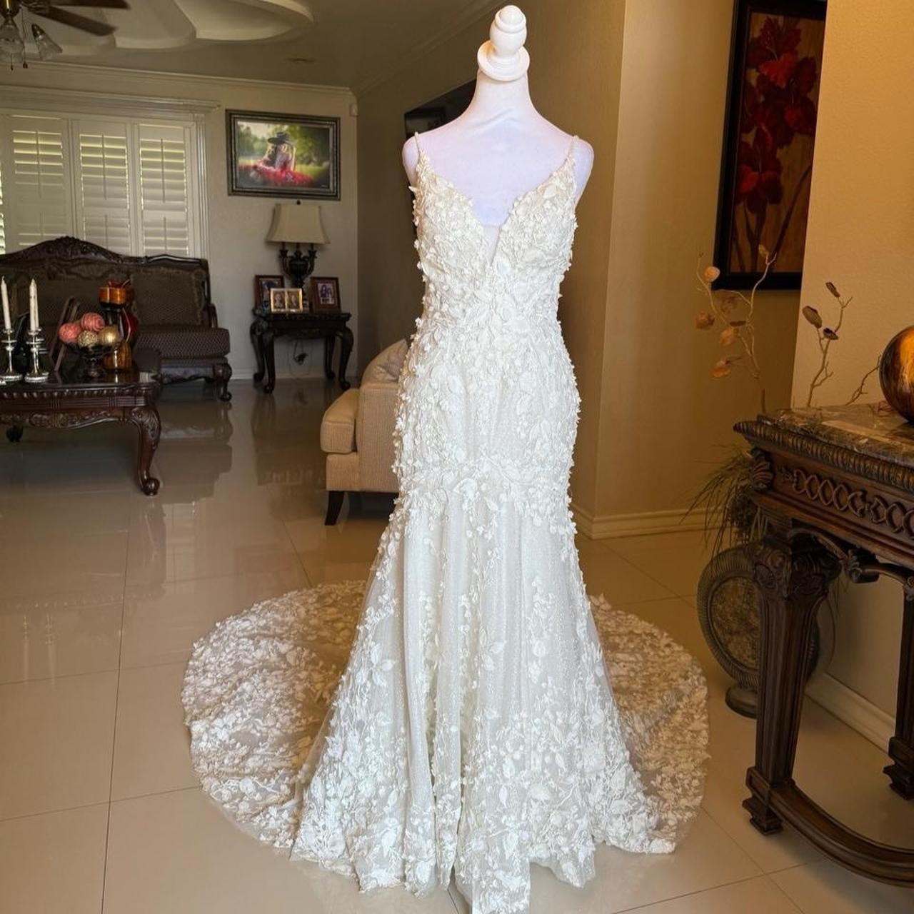 Ashley & Justin Bride Size 4 Mermaid Wedding Dress 3D Floral Lace Beaded Train