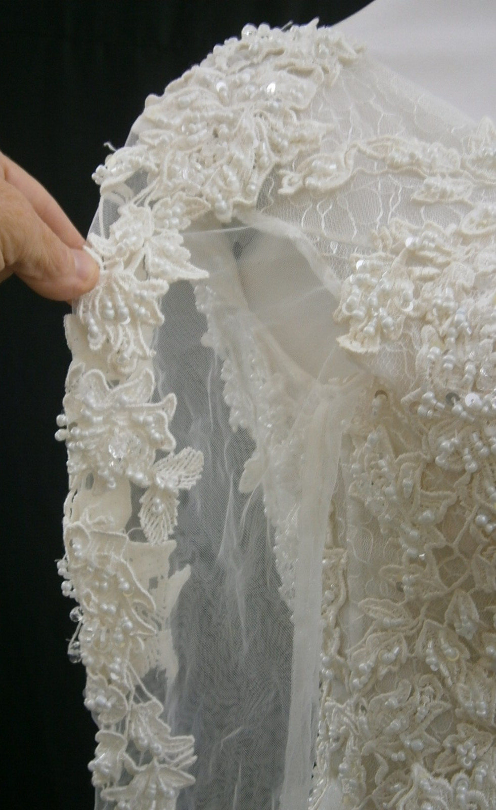 Claire Wedding Dress 4 Off-White Sparkle Tulle Lace Appliques Beaded Boho NEW