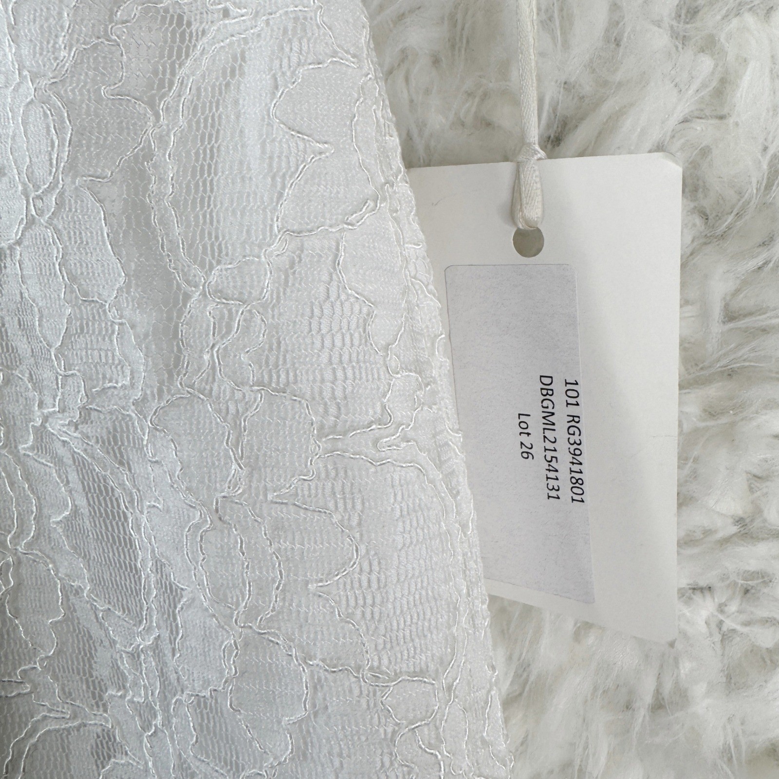 Mori Lee Madeline Gardiner Wedding Dress Lace Beaded Belt V Neck Sleeveless 10
