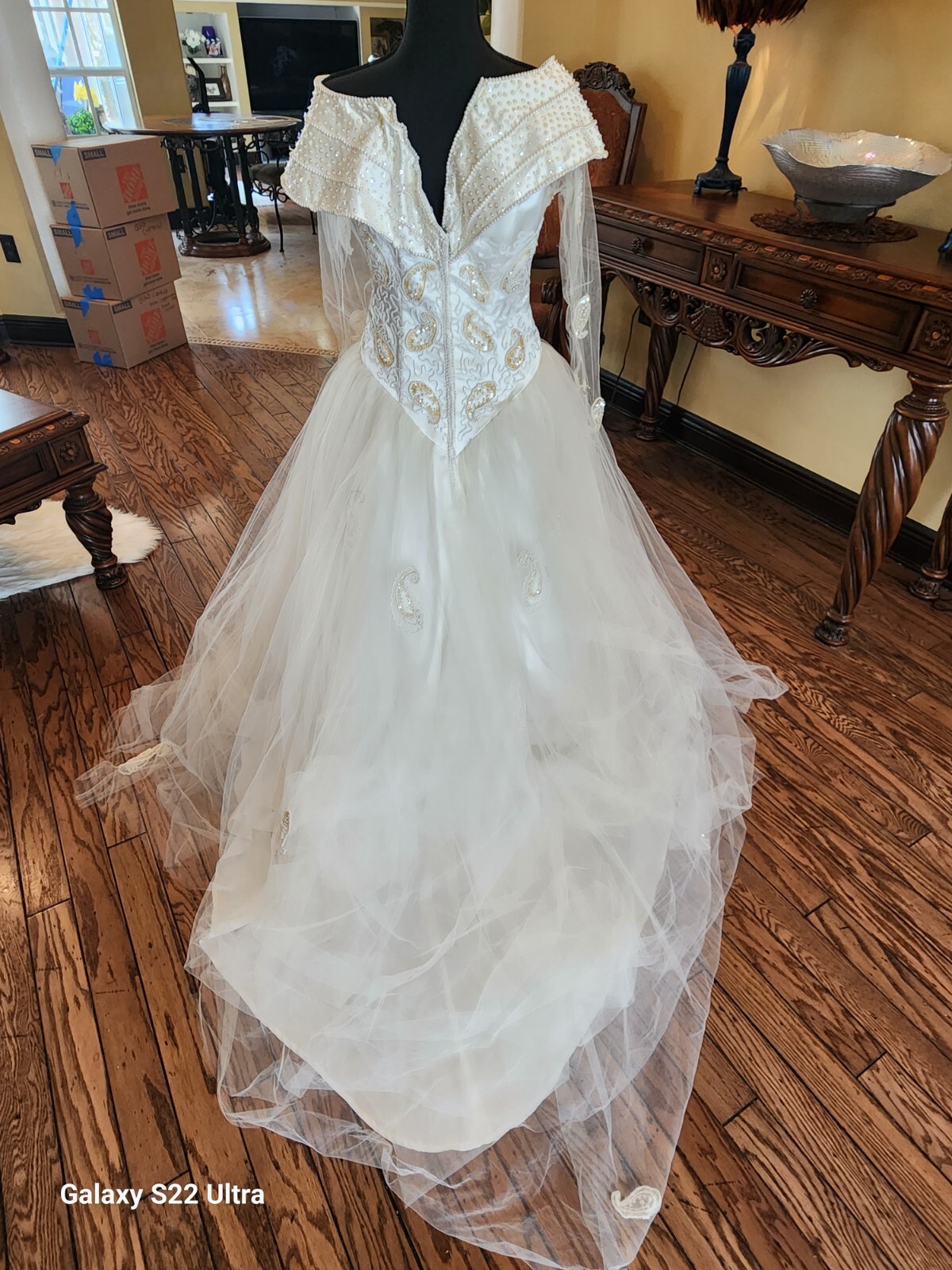 wedding dress