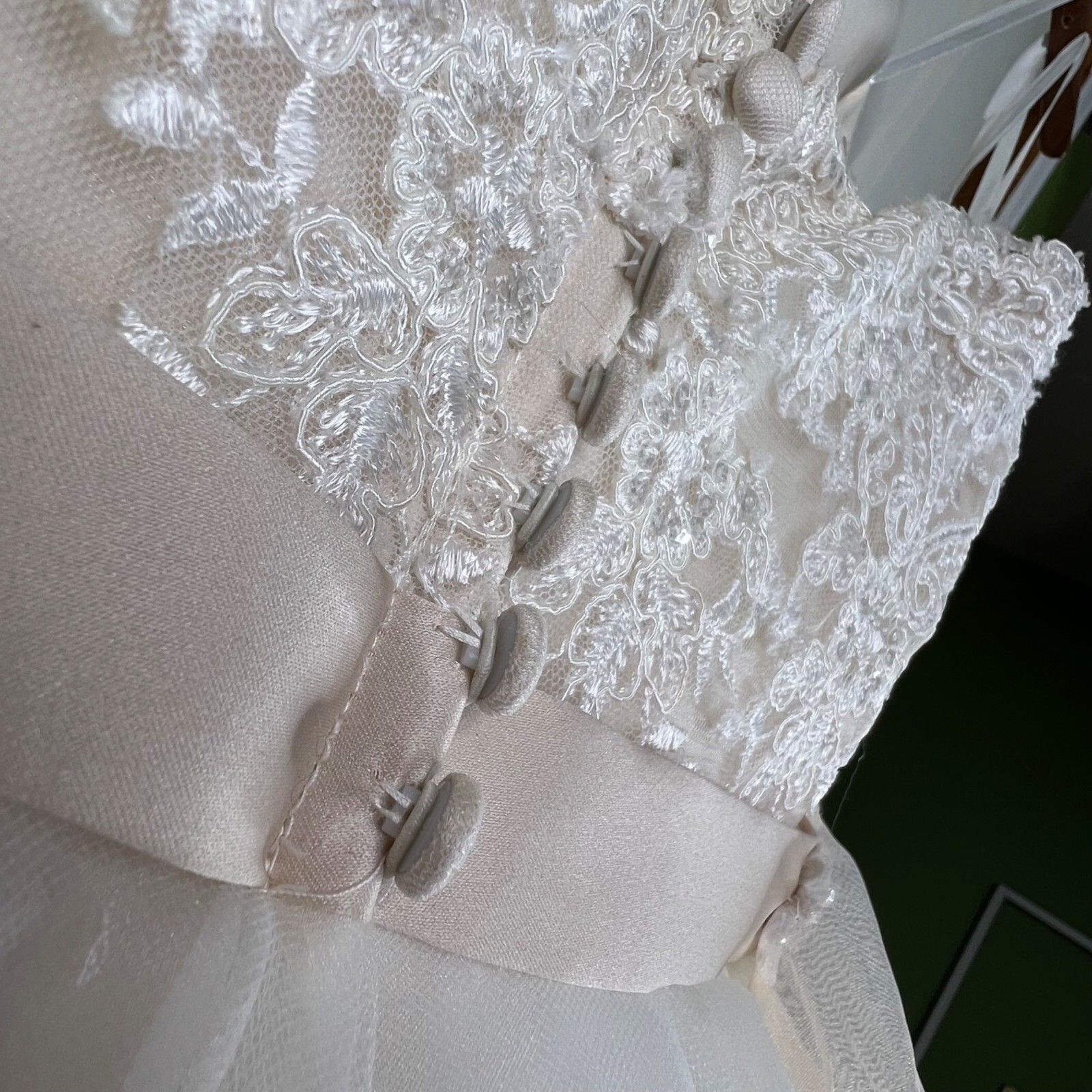 Morilee Madeline Gardner Beaded Strapless Lace Ruffled Wedding Ballgown US 10