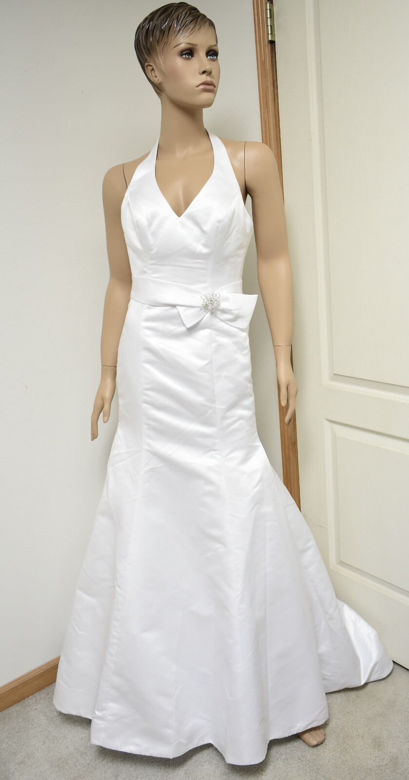 Exclusive Edition by Allure Bridal Mermaid Halter White Satin Bridal Gown Sz 12