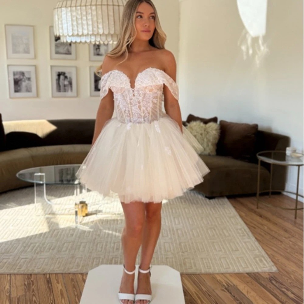 Sexy Off Shoulder Mini Short Wedding Dresses Lace Applique Sweet Bridal Gowns