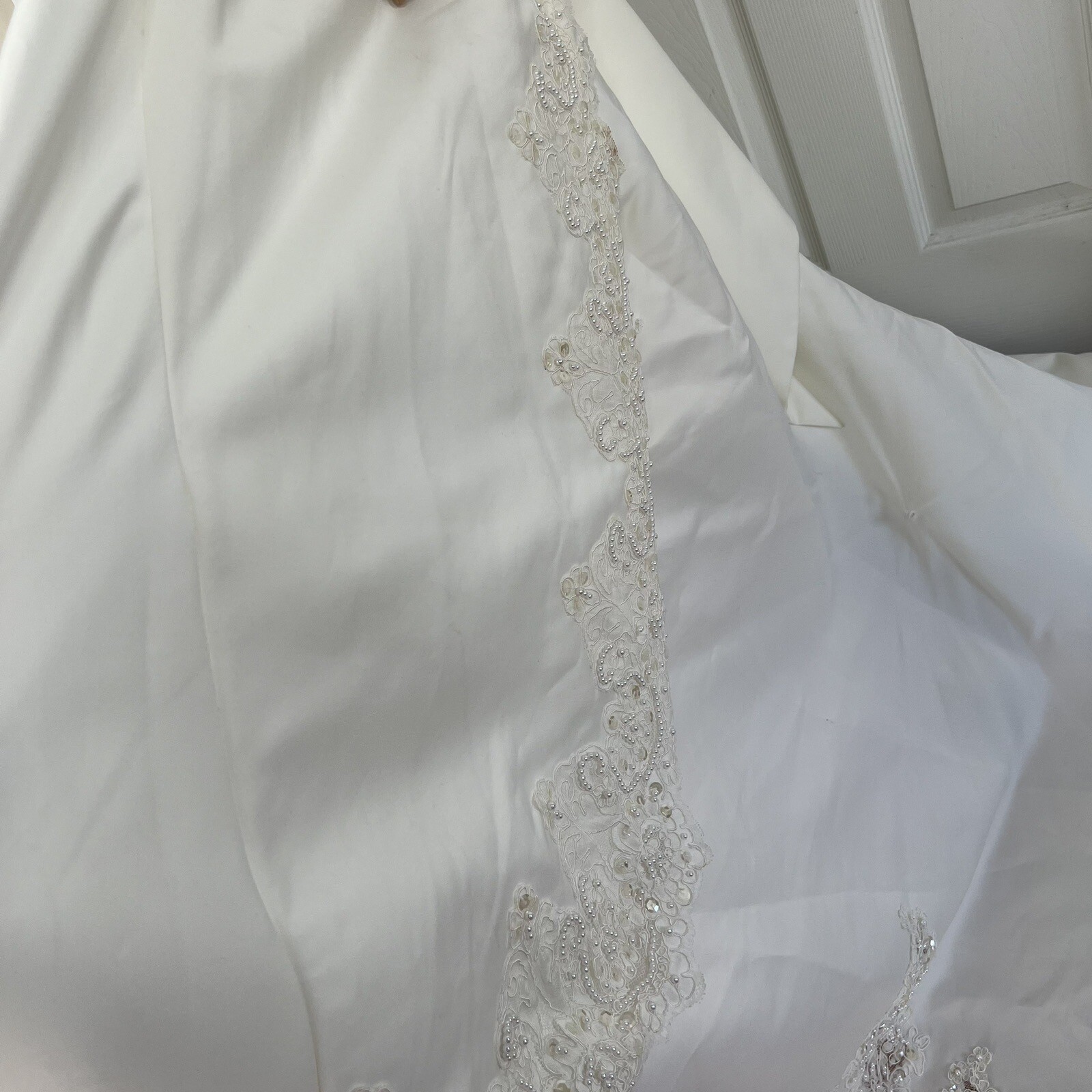Oleg Cassini Wedding Dress Size 8 Off White Beaded Bodice Long Sleeves Trumpet