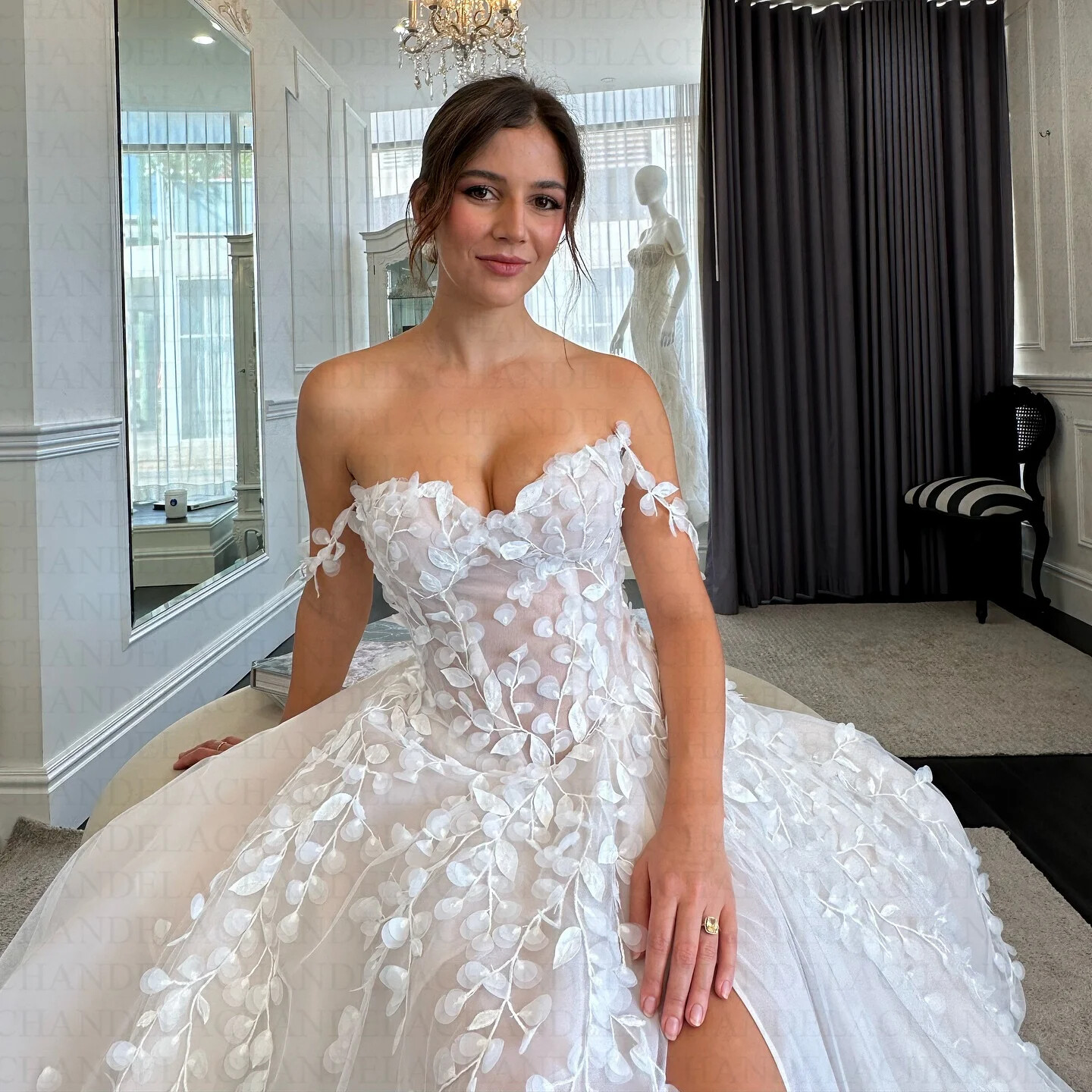 Sexy Boho A-Line Wedding Dress Off Shoulder High Slit Lace Applique Bridal Gowns