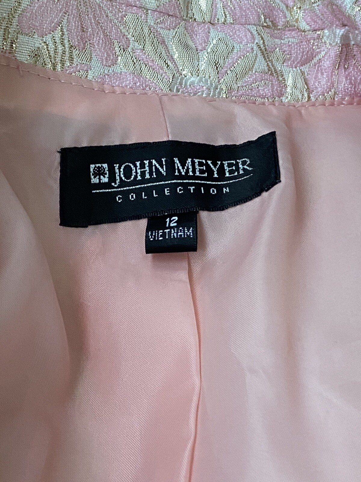 John Mayer WOMENS 2pc Suit pink Silver white Rhinestone Buttons Sz-12 NWT