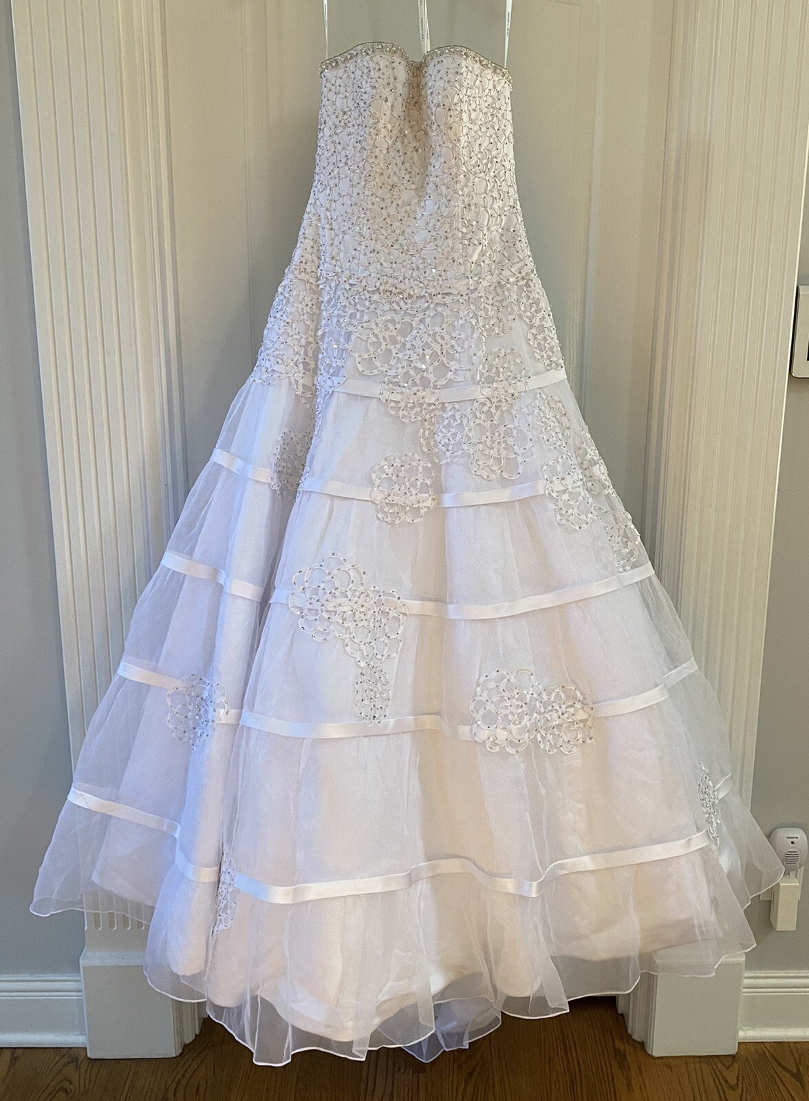 Oleg Cassini White Wedding Dress CWG344 Strapless Beaded Ruffle Satin Tulle Sz 2