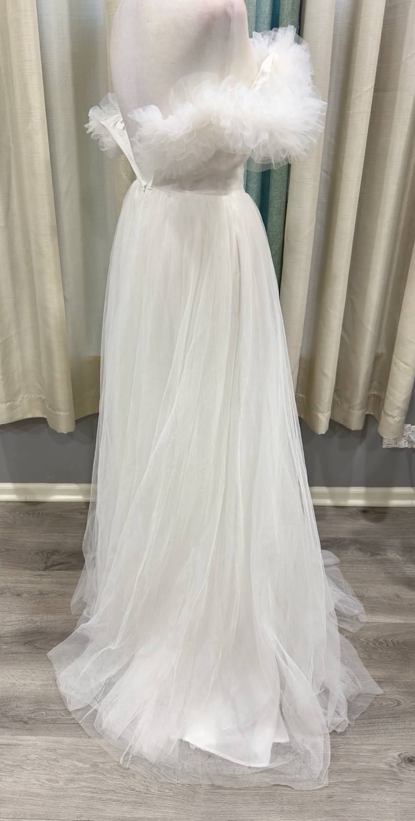 Women’s Faeriesty Ruffle Trim Off Shoulder A Line Wedding Gown Dress XS NWT