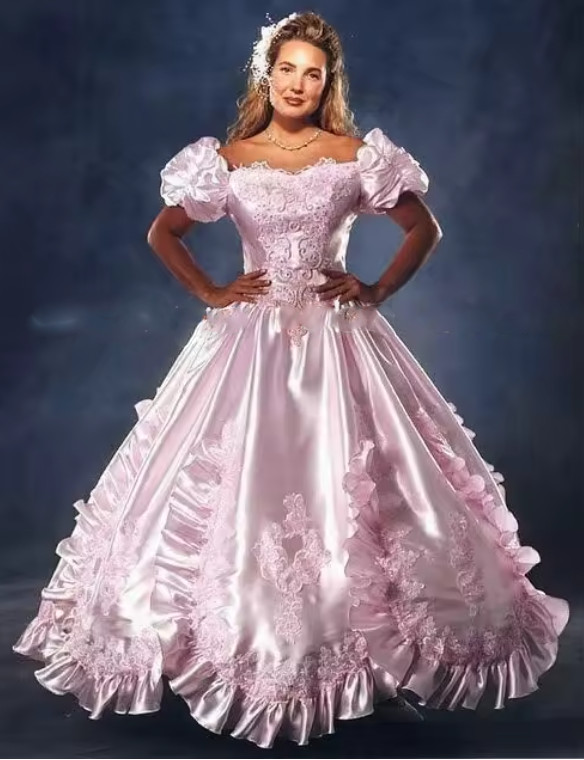 Vintage Pink Taffeta Wedding Dresses Ruched Ruffles Appliquce Lace-up Corset