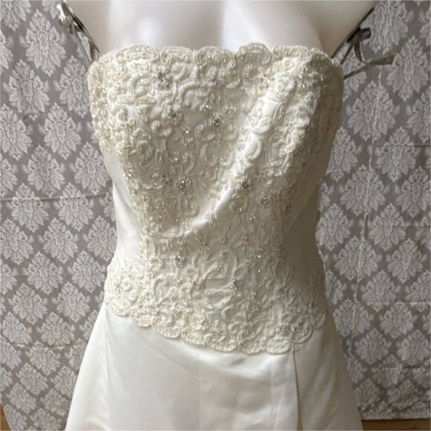 Ivory Strapless Lace Beaded A-Line Wedding Dress Train Buttons Size 16 Lot #7