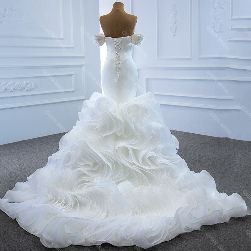 Elegant Mermaid Wedding Dresses Off Shoulder V-Neck Puffy Train Bridal Gowns