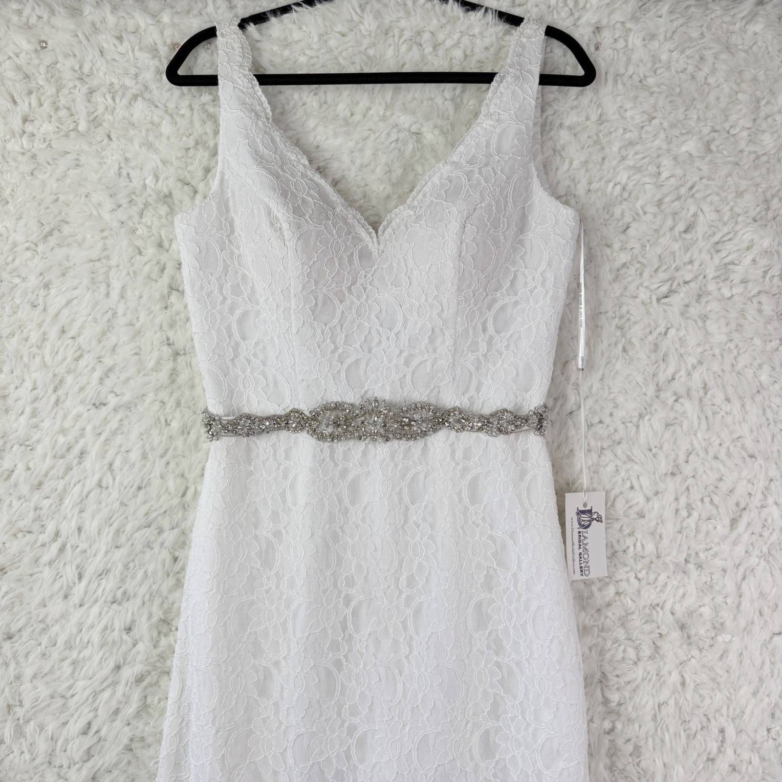 Mori Lee Madeline Gardiner Wedding Dress Lace Beaded Belt V Neck Sleeveless 10
