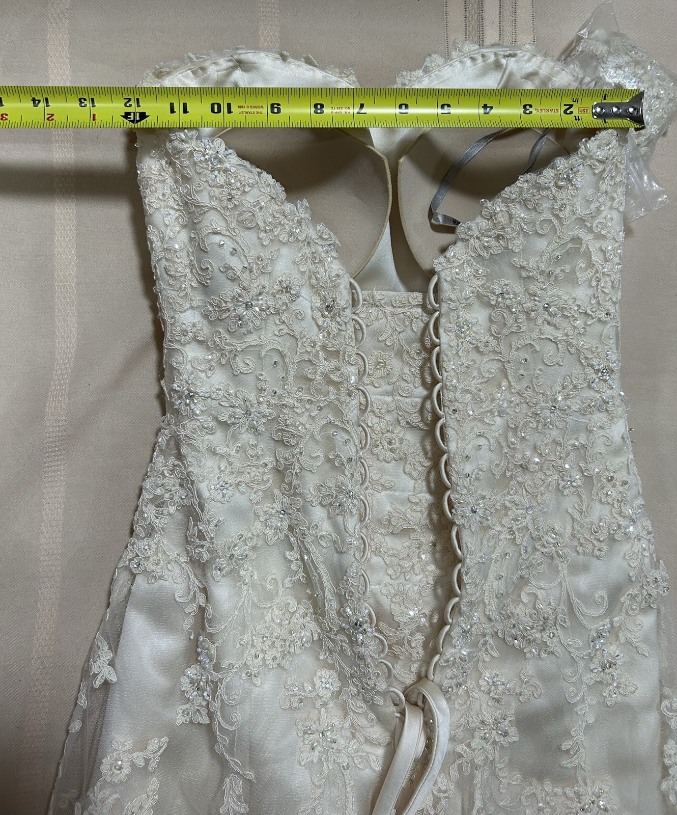 Maggie Sottero Emma Wedding Dress Size 6 Ivory Corset Detachable Cap Sleeves
