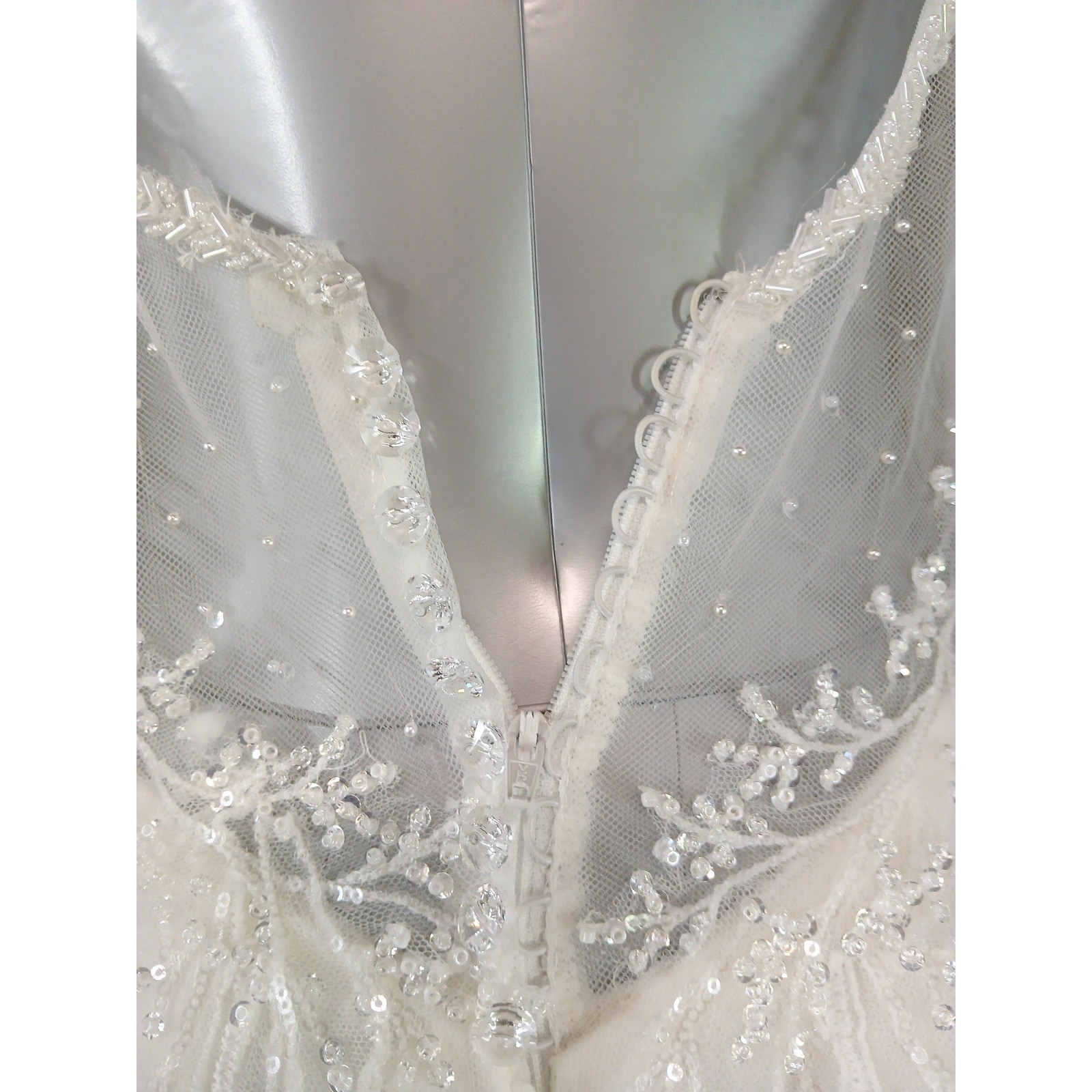 Martina Liana Ivory Beaded Sequin Tulle A-Line Wedding Dress Gown sz 10 *defect