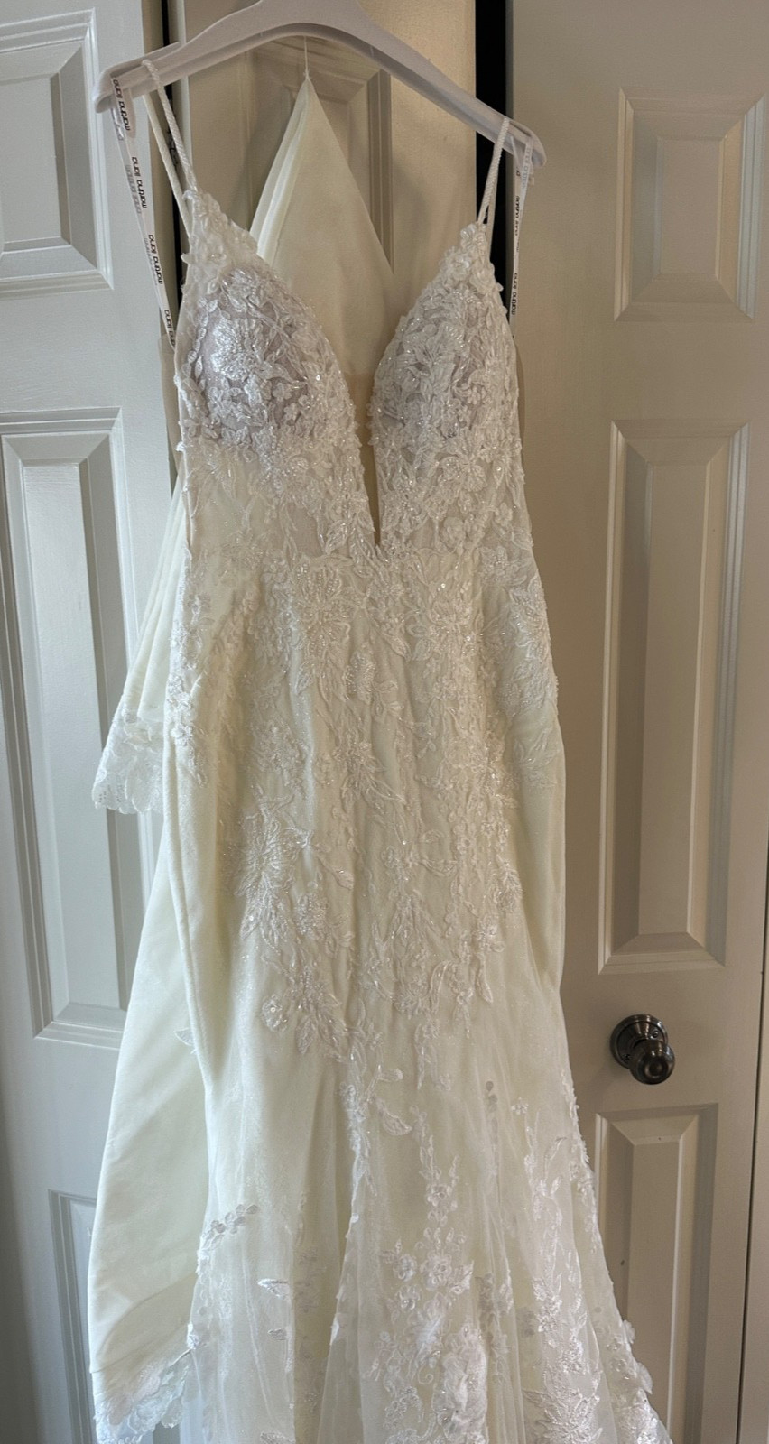 Martina Liana Ivory Lace Wedding Dress 1305 Sz 8 New Never Worn RV $3300