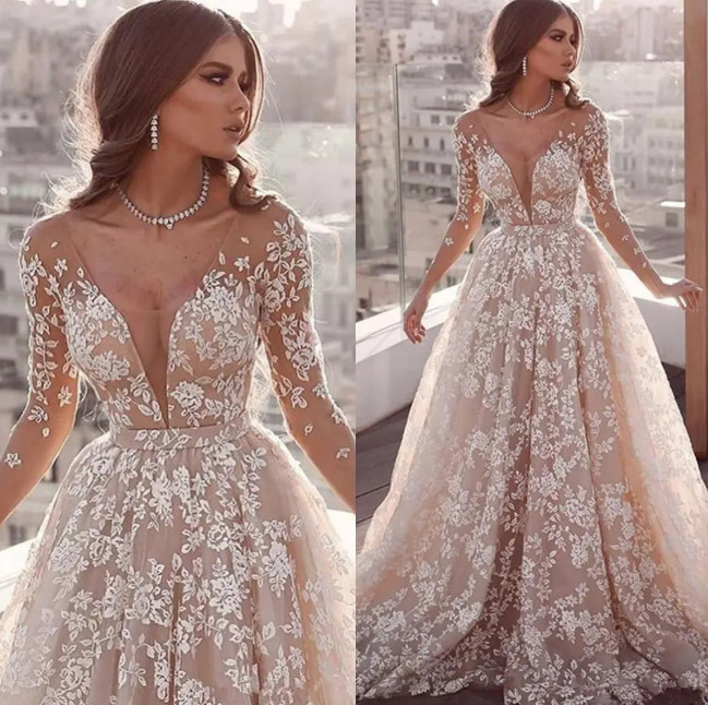 Vintage Lace Wedding Dresses V Neck Long Sleeve Bridal Gowns A Line Beach Boho