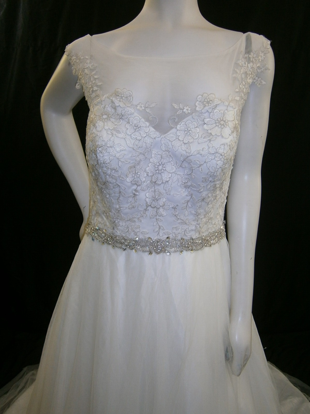 DaVinci Wedding Dress 10-12 Off-White Tulle Ball Gown Bling Belt Illusion Modern