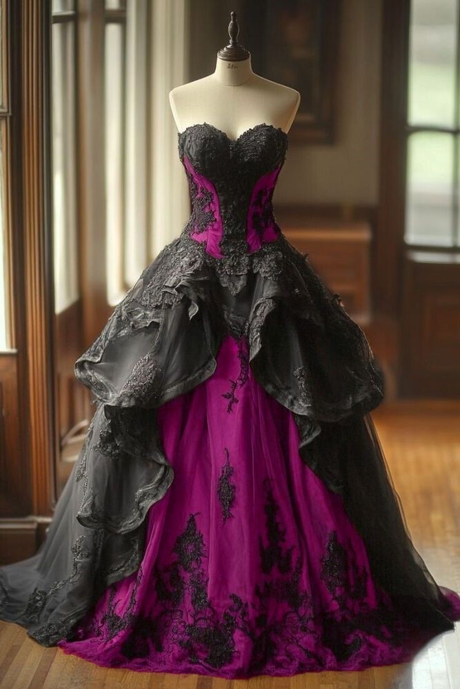 Gothic Wedding Dresses Strapless Black Lace Appliques Full Length Bridal Gowns
