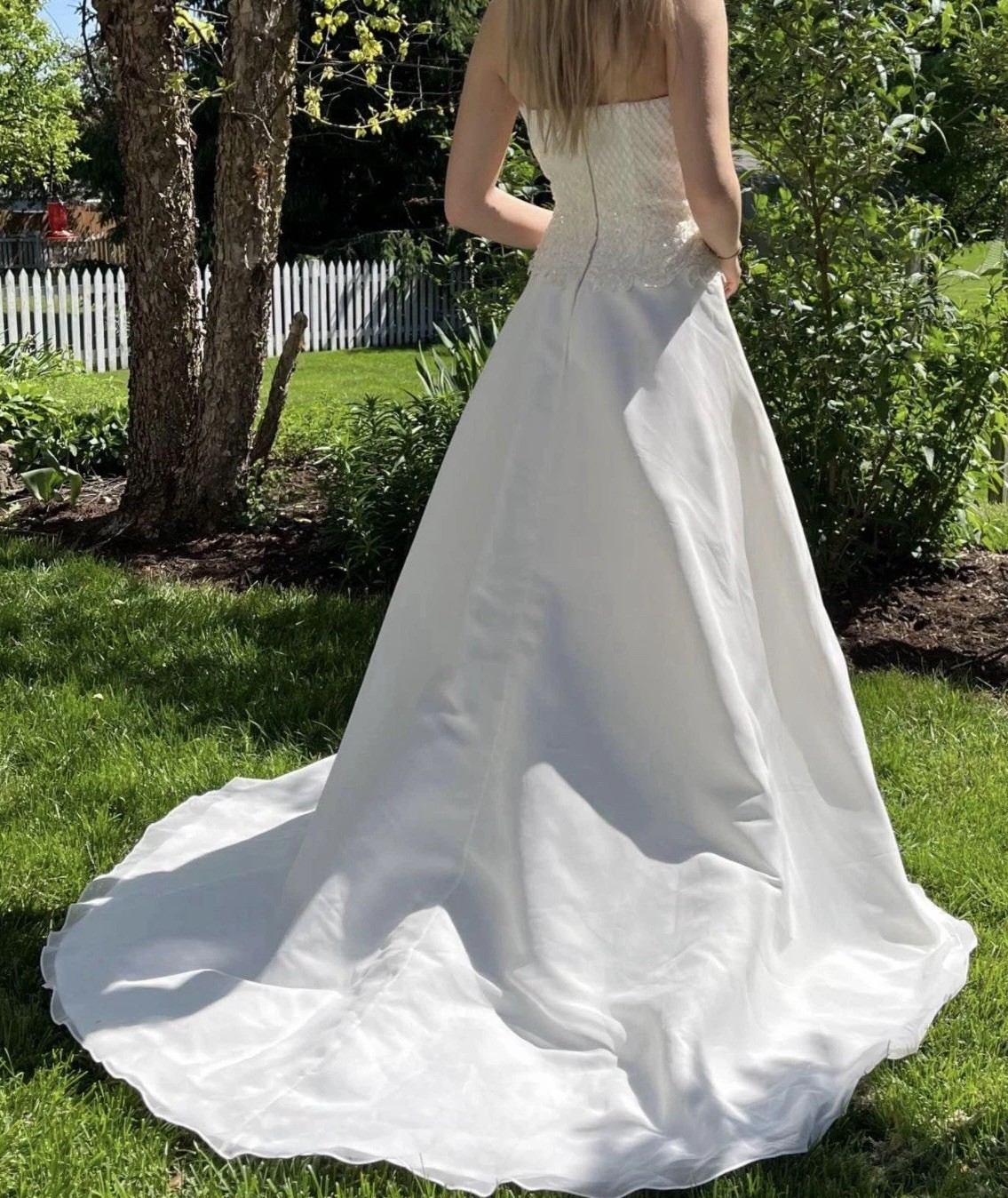 Stunning Bridal Gown W Beautiful Beaded Bodice, Strapless/never Worn Style, S 6