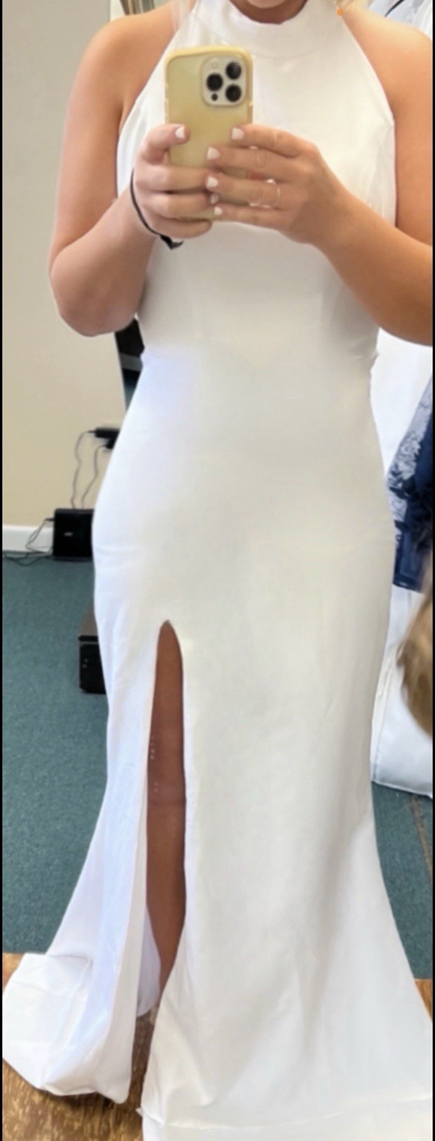 White Halter Neck Sleeveless Mermaid Trumpet Wedding Dress with Train