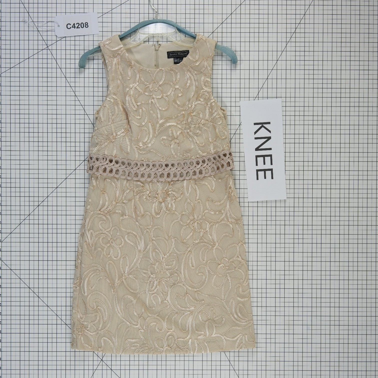 Jessica Howard Dress Women’s Size 4 Petite 4P Gold Floral Embroidered Cocktail
