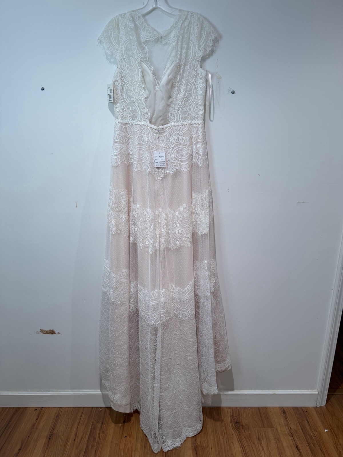 David’s Bridal Melissa Sweet High Neck Cap Sleeve Wedding Dress Size 14 NEW NWT