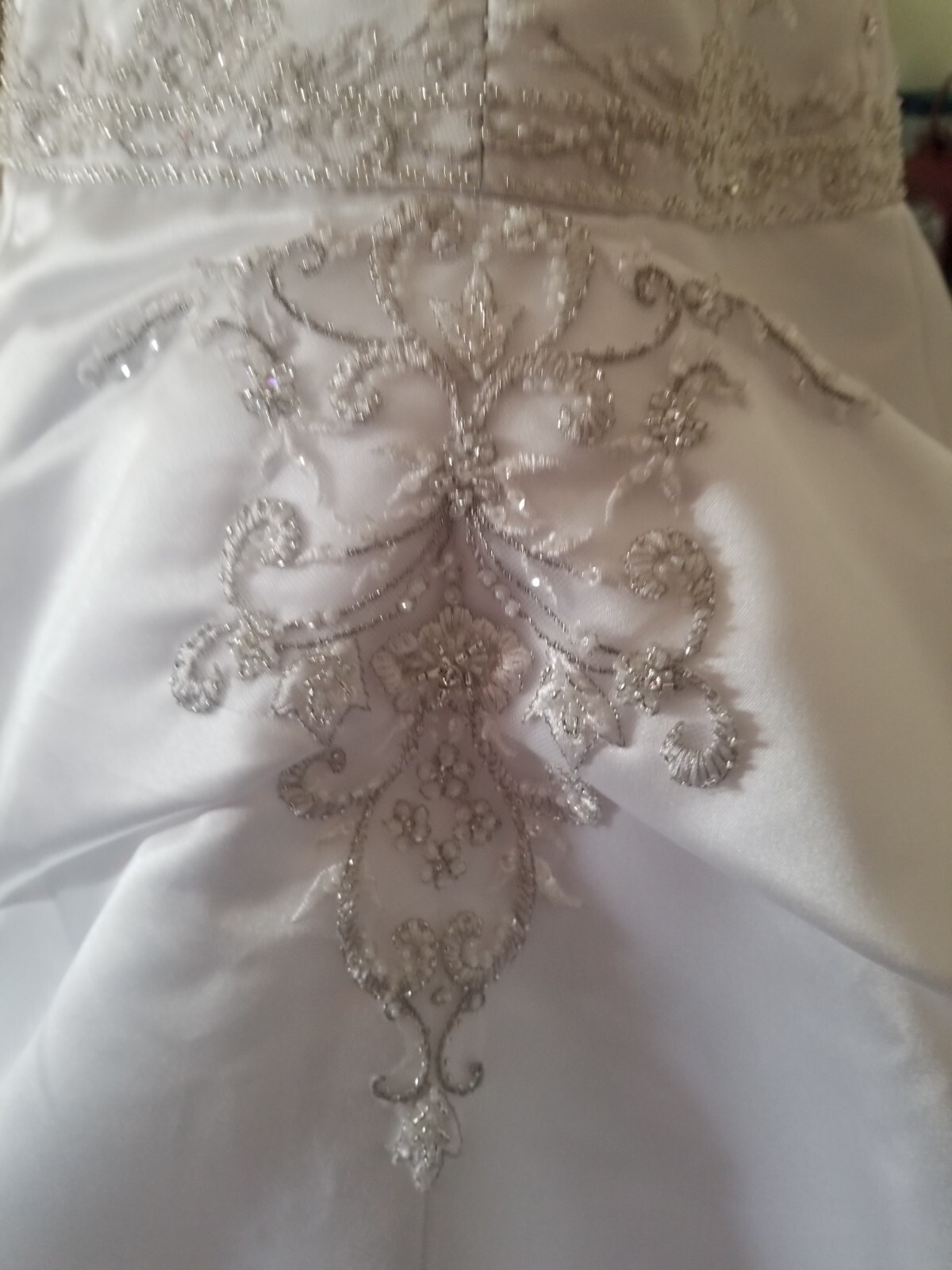 Oleg Cassini Wedding Gown Size 4 NWT