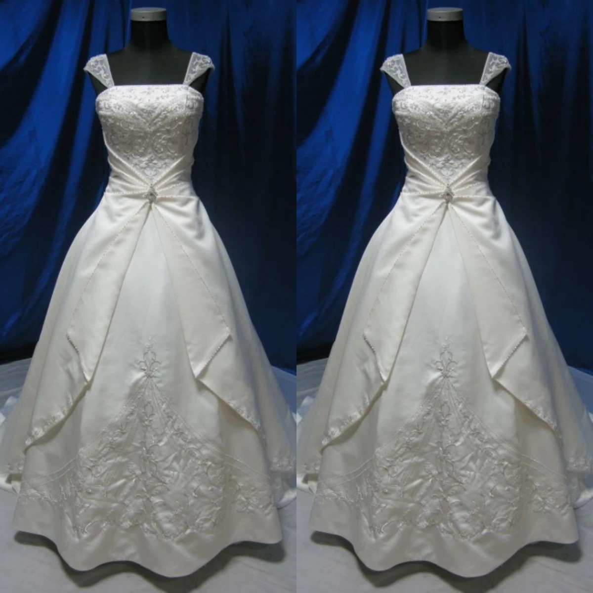 Vintage Satin Wedding Dress Square Neck A Line Ruffly Lace Applique Bridal Gowns
