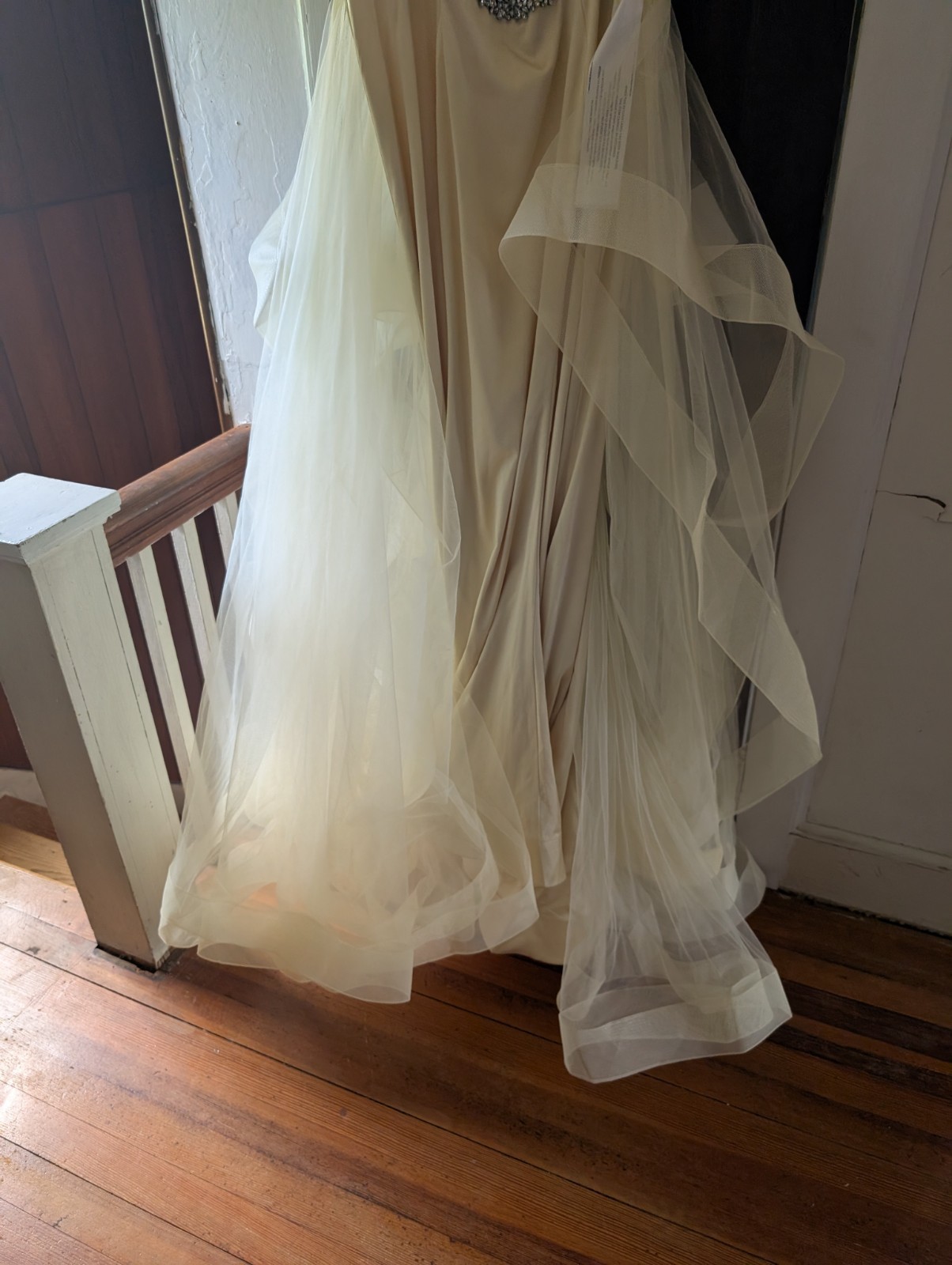Mac Duggal Ivory Tulle Beaded V-Neck Sleeveless A-Line Full-Length Dress 14