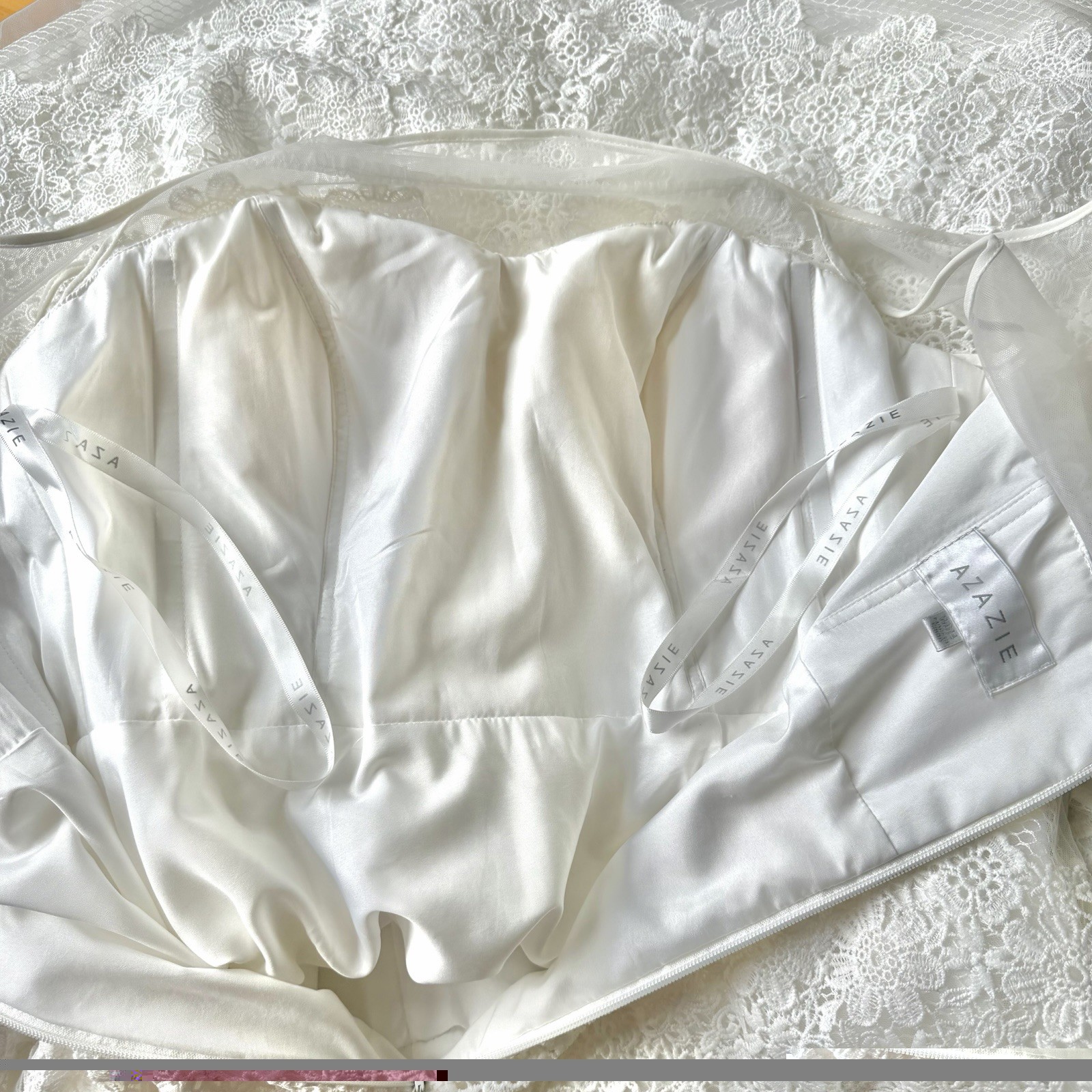 White Azazie Azul Wedding Dress NWT Diamond White A-line Crochet Overlay Size 14