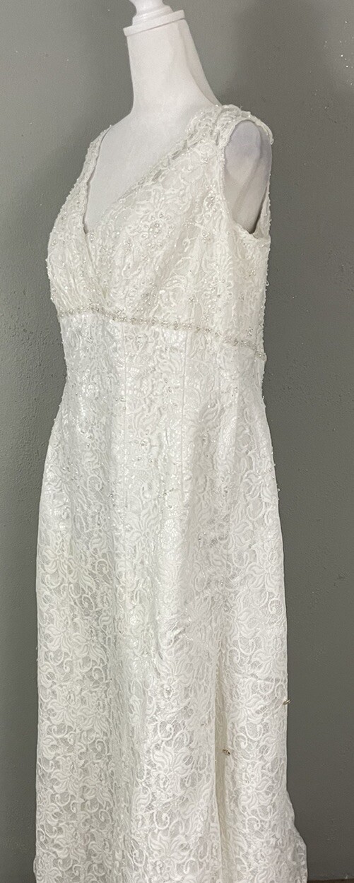 Davids Bridal Wedding Dress Size 18W Ivory Lace Beading Bustle Buttons T9612