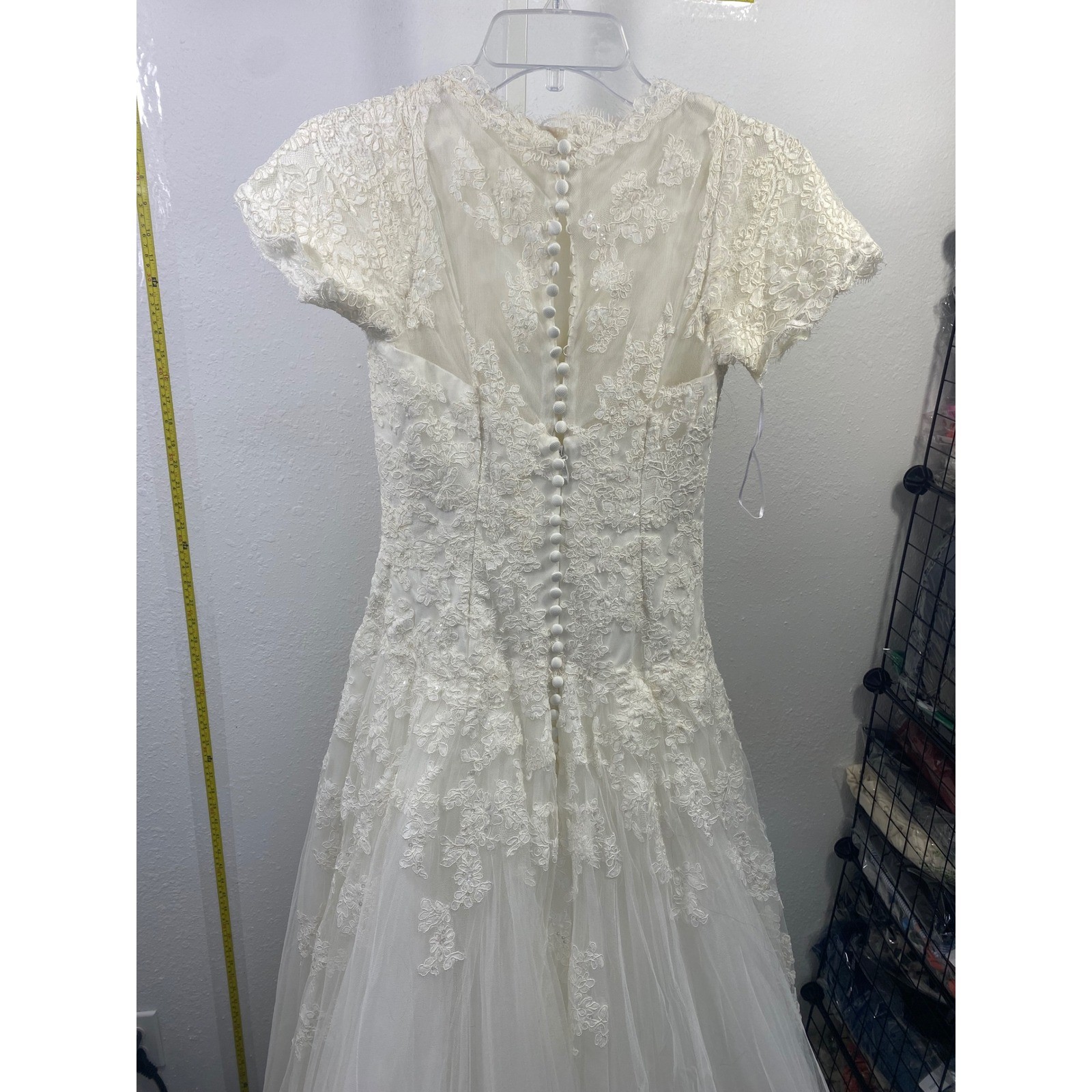 La Sposa Lace Tulle Wedding Dress Short Sleeve Ivory Size 8 US 40 EU