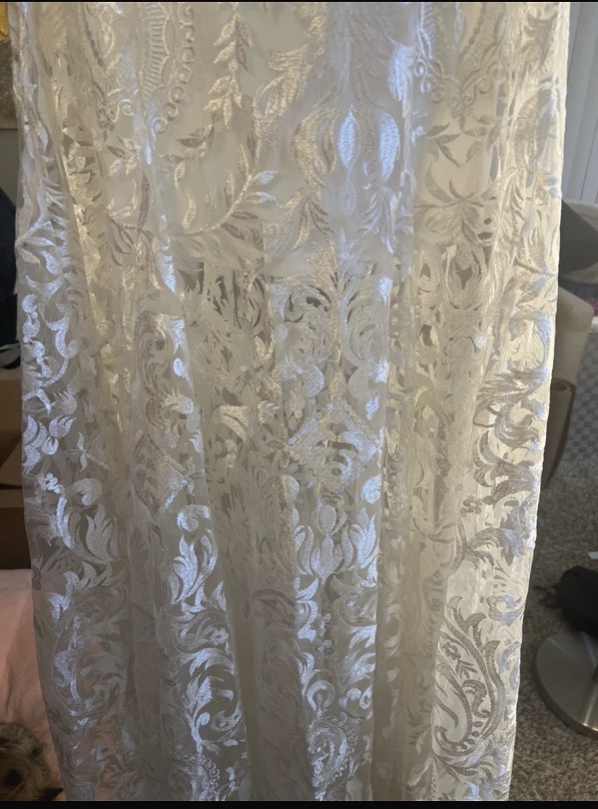 Ivory Sleeveless V-Neck Halter A-Line Full-Length Wedding Dress Gown