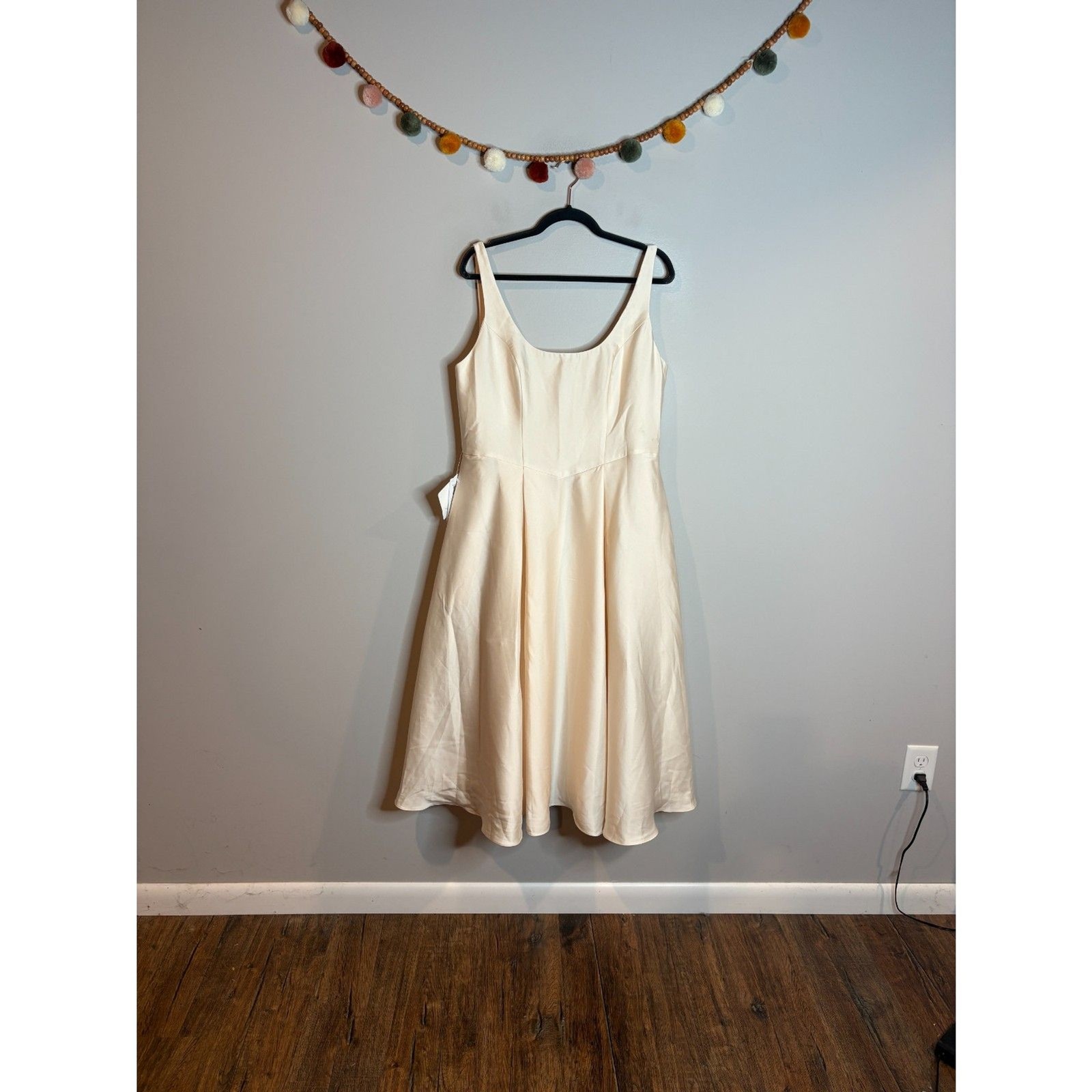 NWT Azazie Atelier Olivia Cream Pleated Midi Dress