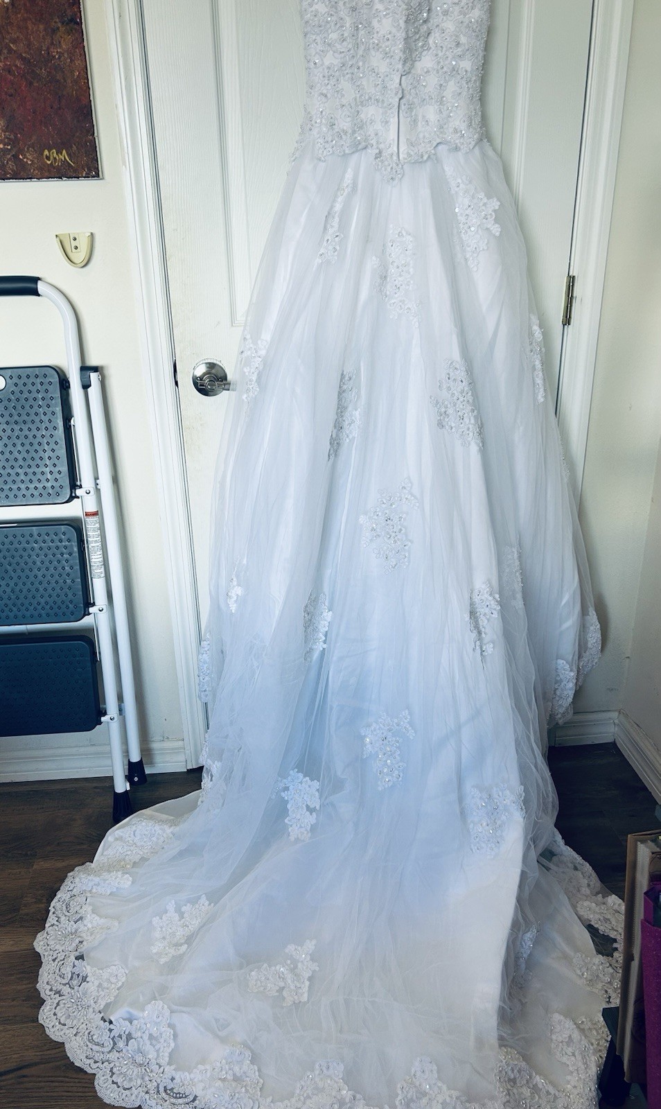 Oleg Cassini Wedding Dress Ball Gown Strapless Satin Tulle Beaded Size 2 White