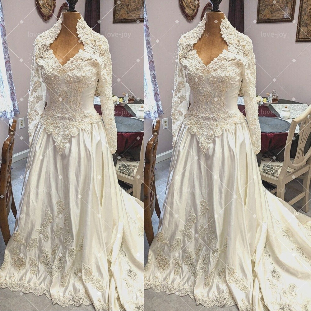 Stain Wedding Dress High Neck Long Sleeve Lace Applique Sweep Train Bridal Gowns