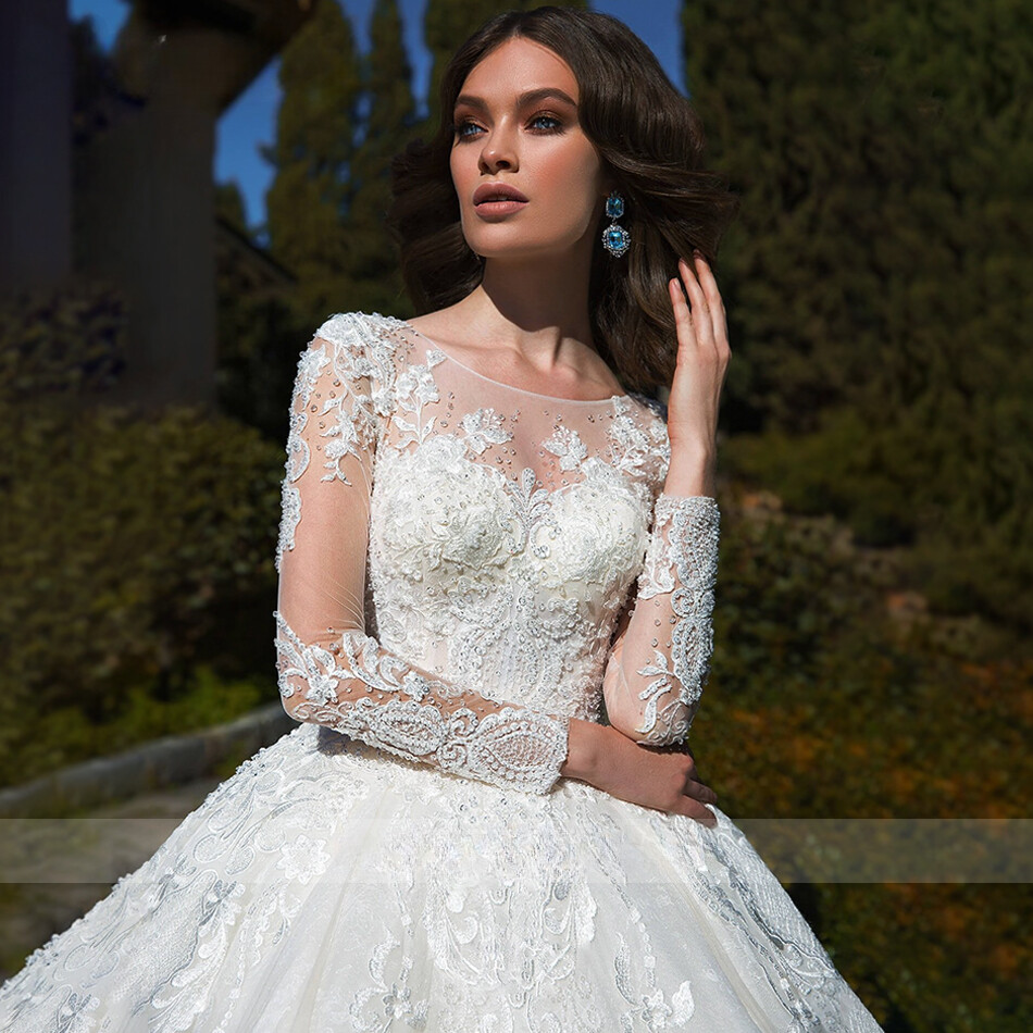 White Ball Wedding Dresses Long Sleeve Crystal Lace Appliques Scoop Neck Gowns