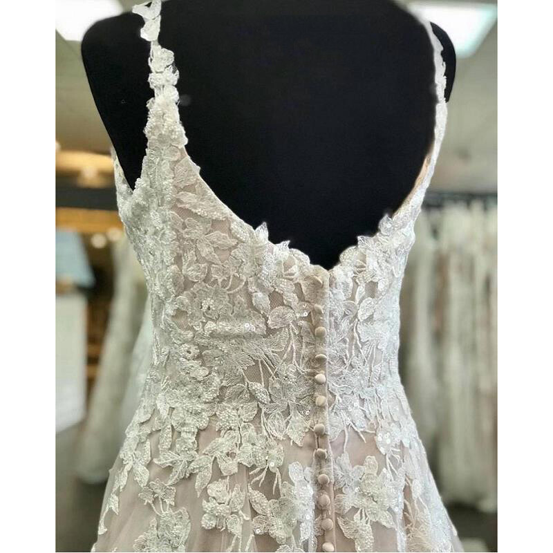 V Neck Lace Wedding Dresses Spaghetti Straps Backless Sweep Train Bridal Gowns