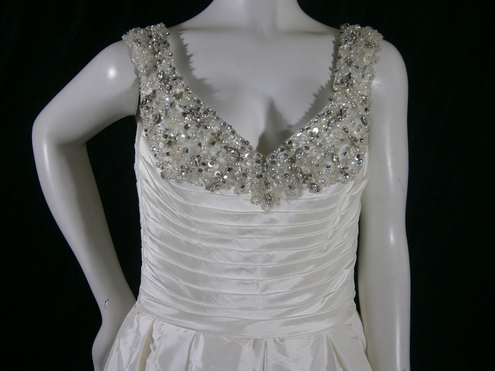 Casablanca Wedding Dress Ball Gown 12 Ivory Beaded Ruched Bodice Sweep Train