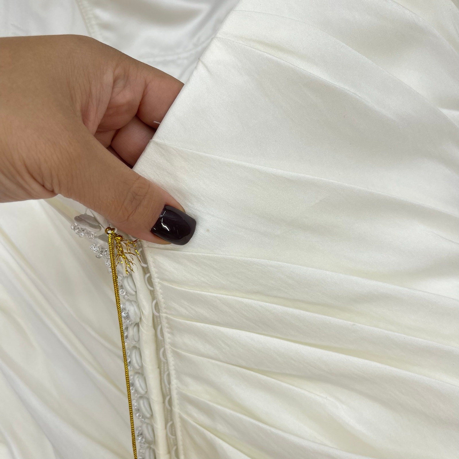 Casablanca Bridal | NWT Strapless Beaded Wedding Dress 1870 Size 12
