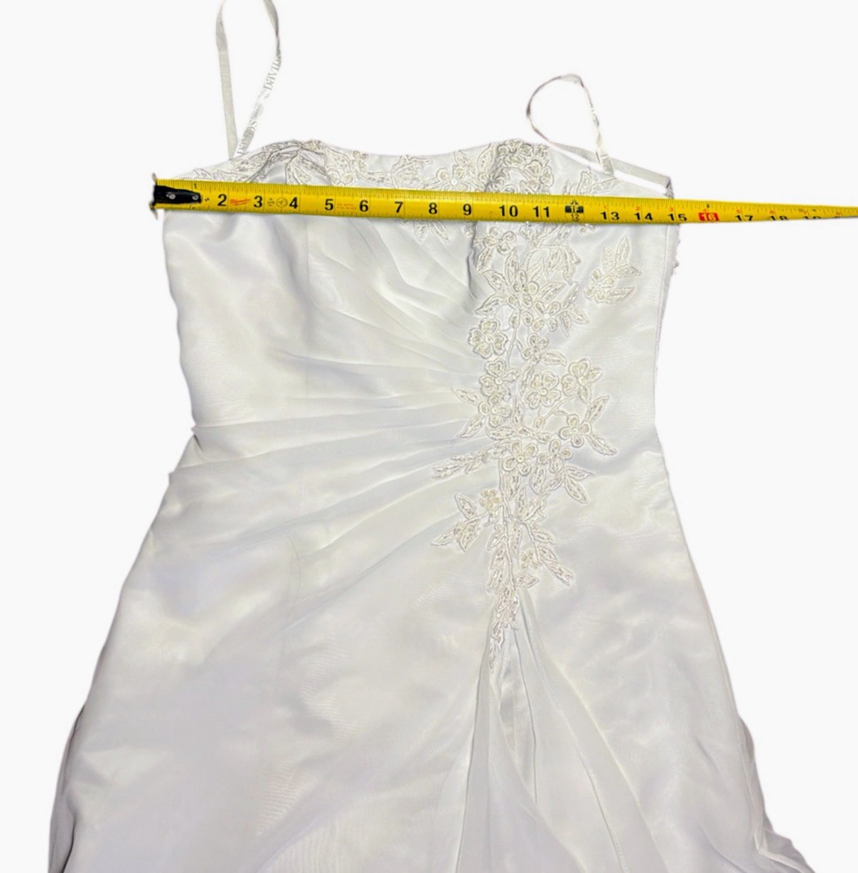 David’s Bridal V9409 White Size 6 Chiffon A-line Wedding Dress W/ Side Draping