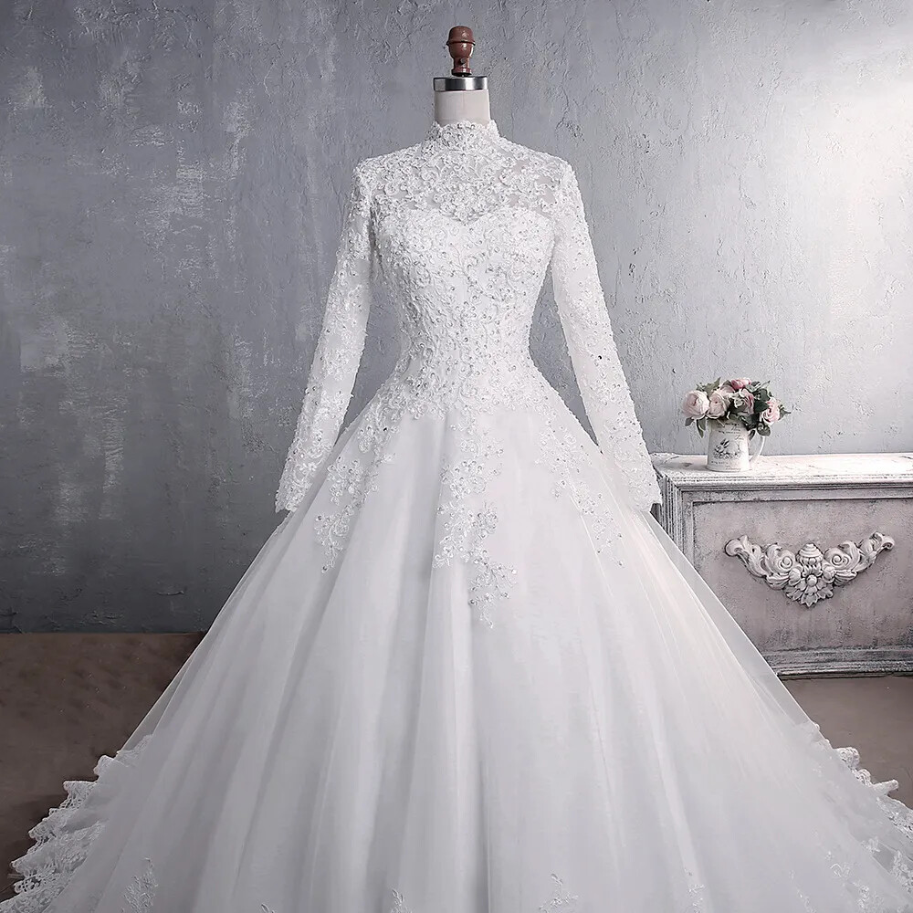 Muslim Wedding Dress Long Sleeves Elegant High Neck Luxury Lace Embroidery Gown